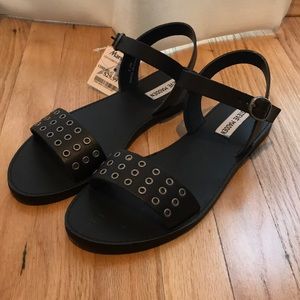 Steve Madden Rayden Black Leather Sandal - 8.5 NWT